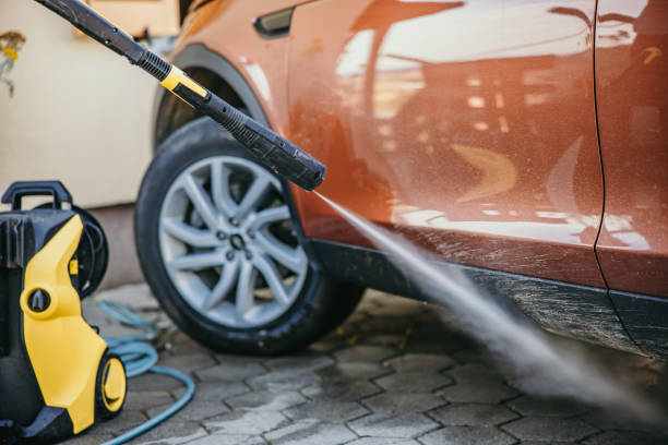 Best Commercial Pressure Washing  in Shady Hollow, TX