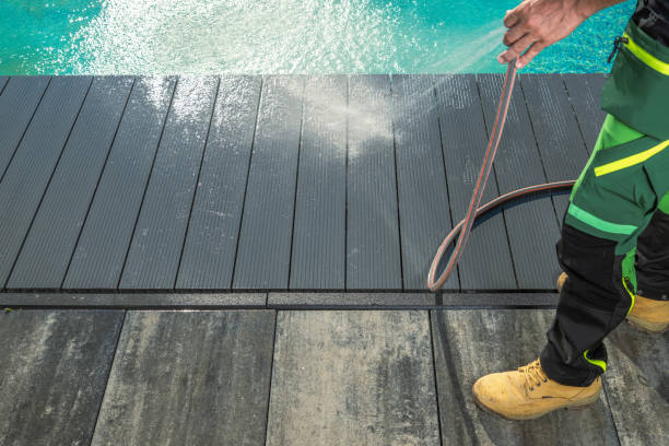 Why Choose Our Certified Pressure Washing Experts for Your Project Needs in Shady Hollow, TX?