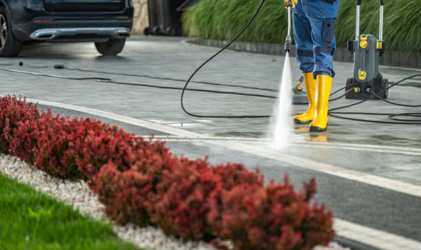 Why Choose Our Certified Pressure Washing Experts for Your Project Needs in Shady Hollow, TX?